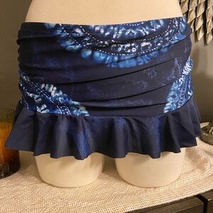 Heat women’s skirted bottom swimwear